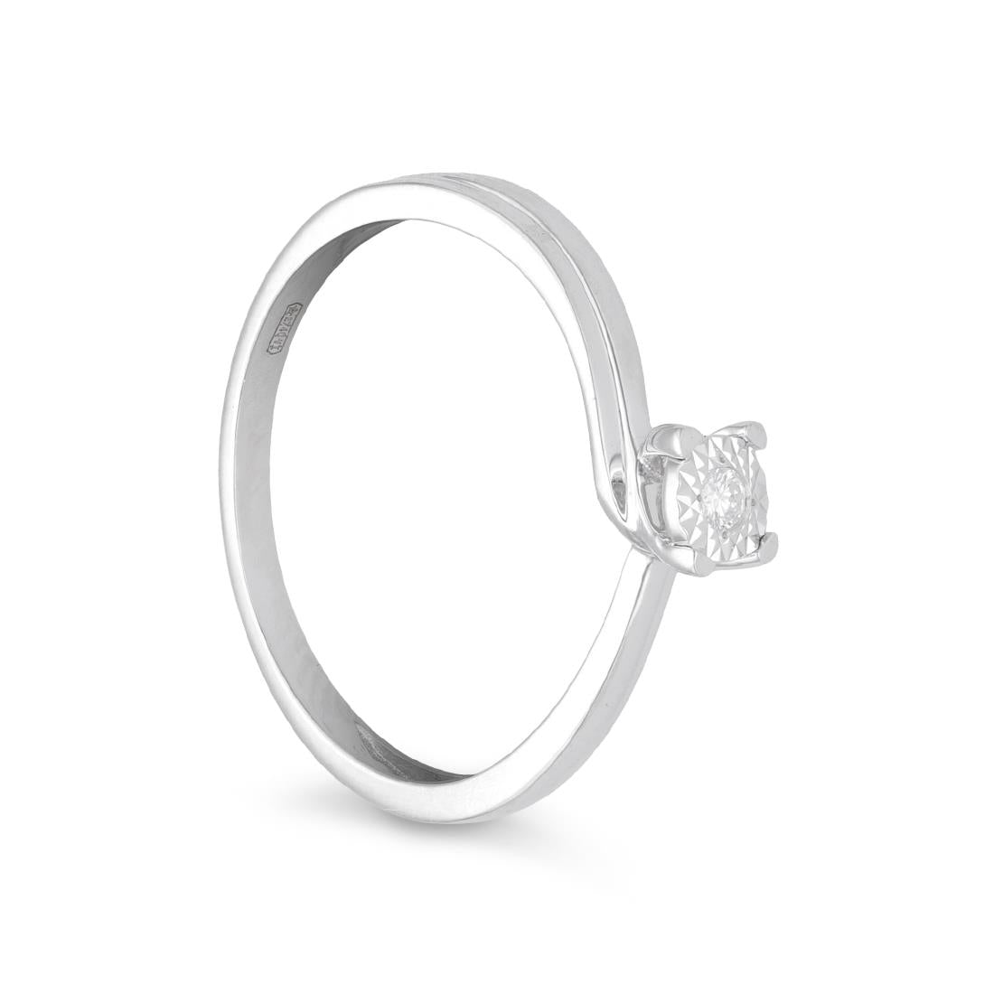 Anello Solitario in Oro 18 kt con Diamante ct 0,03
