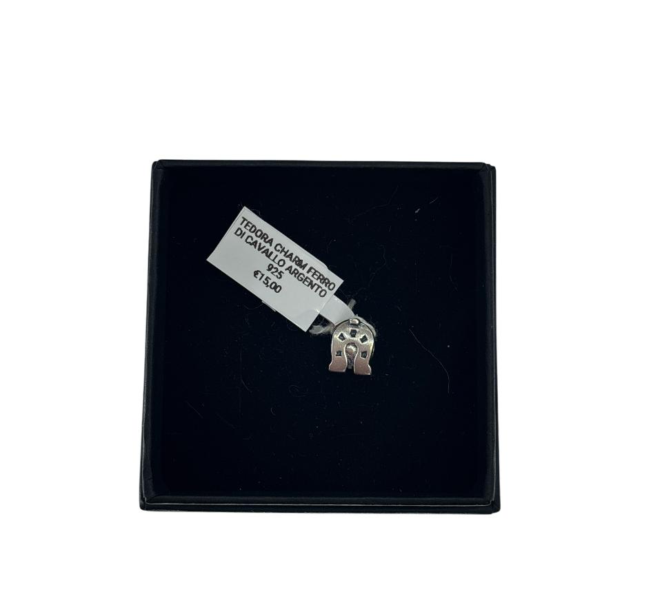 TEDORA-CHARM FERRO DI CAVALLO