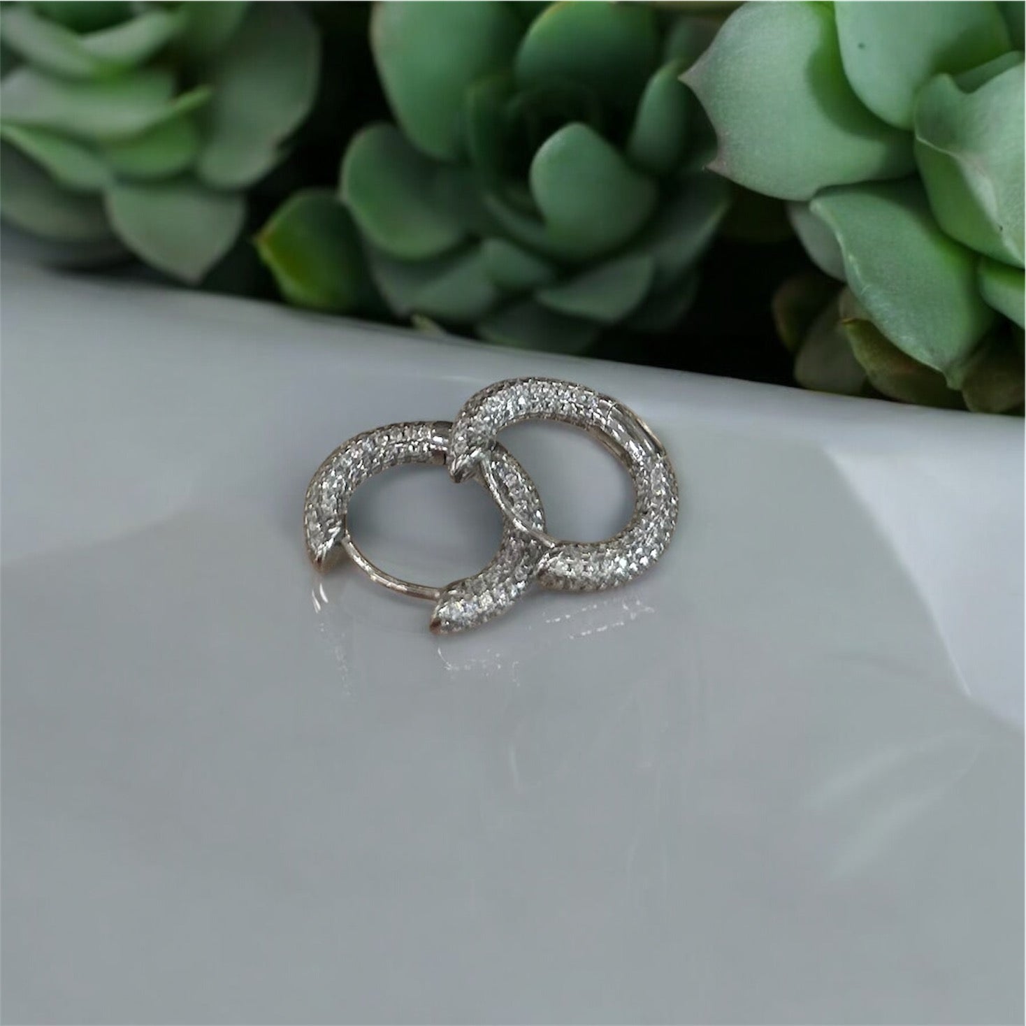 LUCA BARRA-Orecchini in Argento 925 cerchio pavè