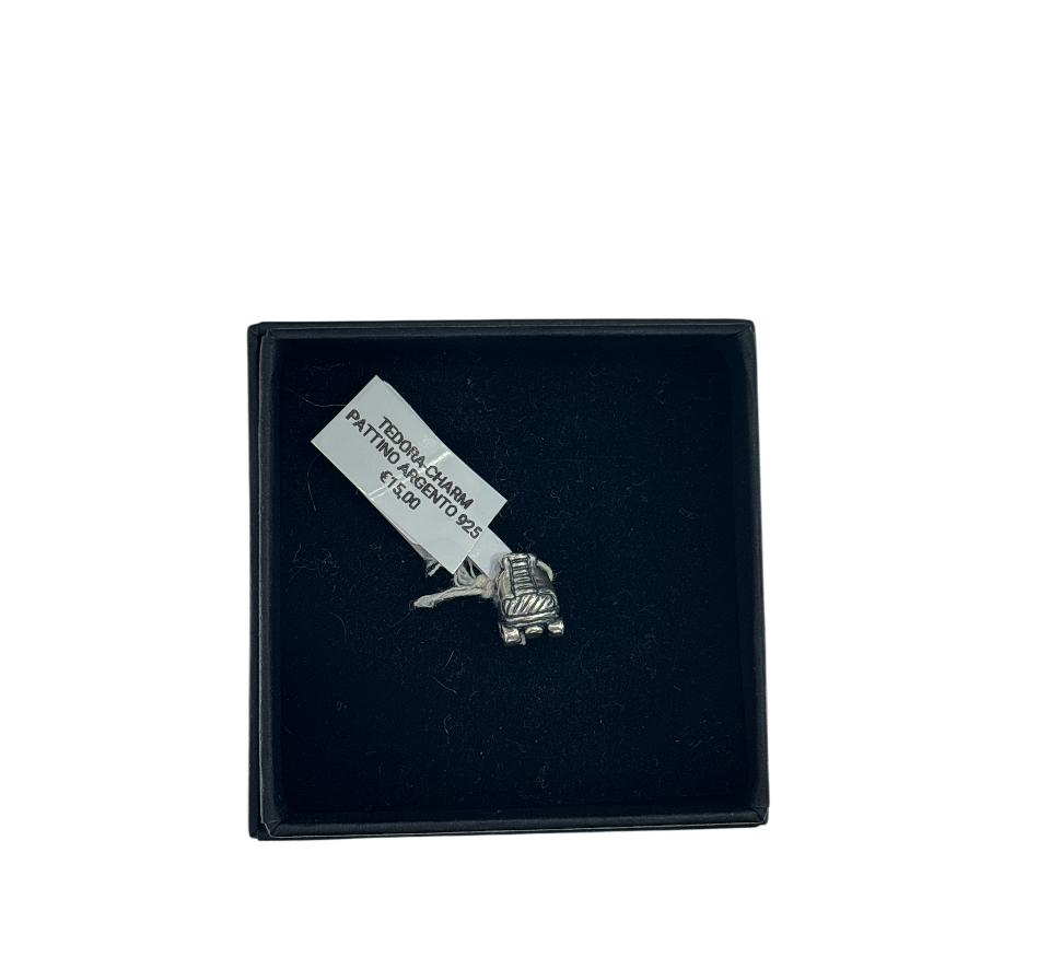 TEDORA-CHARM PATTINO