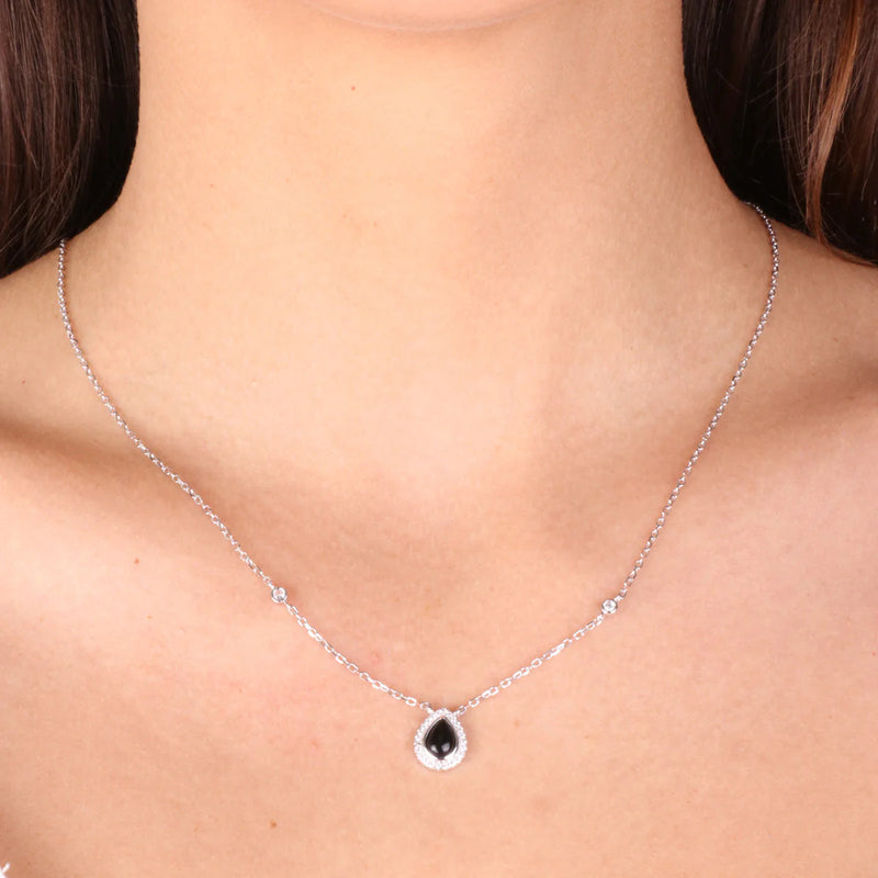 Collana in Argento 925 con ciondolo a forma di goccia in onice nero e zirconi bianchi